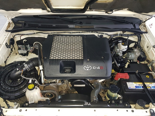 Imagem 15 de 15 de Toyota Hilux Srv Limited 3.0 Turbodiesel 4x4 2015 Completa