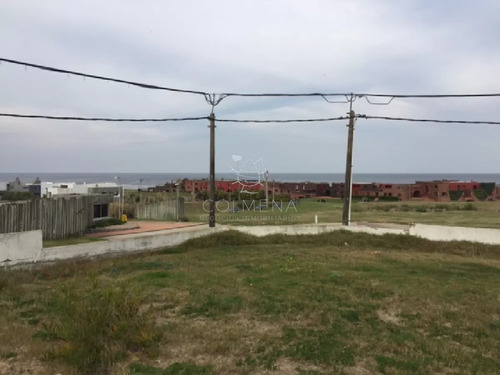 Terreno Con Una Ubicacion Espectacular Frente A La Plaza Donde Esta El Chorro Y Frente Al Complejo De Terrazas.