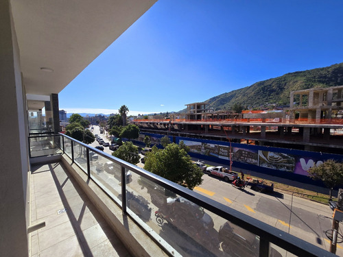 Venta: Departamento - 2 Dormitorios 2 Baños - Centro - Pileta Y Cochera - Villa Carlos Paz