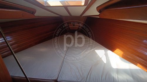 Velero Lef 34 (1990)