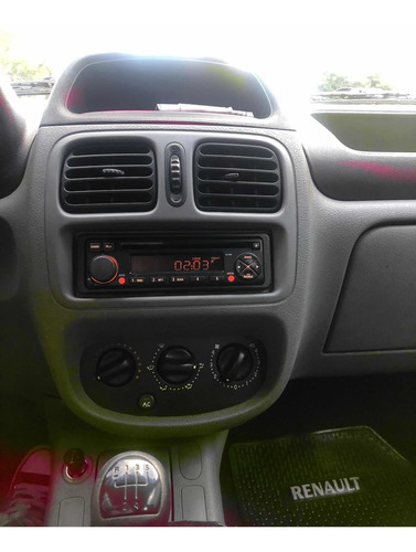 Renault Clio 1.2 Athentique 2006