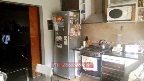 Imagen 7 de 16 de Casa En Venta En Castelar