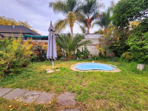 Casa En Venta De 5 Dormitorios En Ñuñoa
