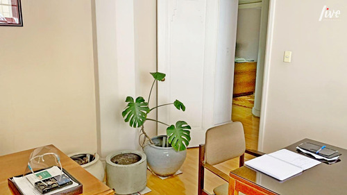 Vendo Amplio Departamento En Vicuña Mackenna A Pasos De La