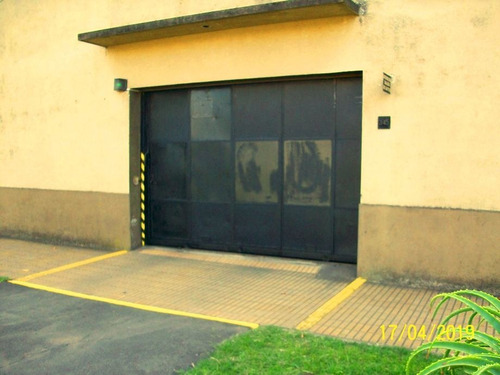 Imagen 1 de 9 de Inmueble Comercial En Venta En Quilmes Oeste