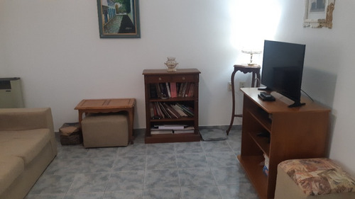 Imagen 2 de 14 de Chalet En Venta En Moron Sur