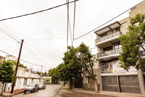Imagen 2 de 4 de Edificio - Norte