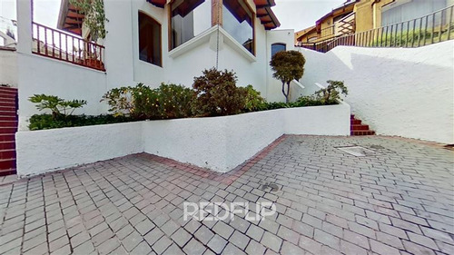 Casa En Venta En Los Dominicos /san Carlos De Apoquindo