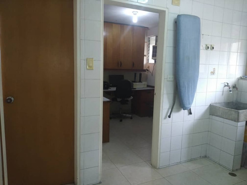 Imagen 13 de 30 de En Venta Amplio Y Bello Apartamento Res. Uris Urb. San Isidro