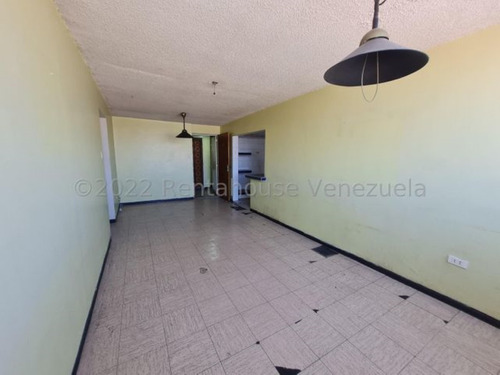 Imagen 9 de 30 de Apartamentos En Venta Zona Centro Barquisimeto 22-17188 +m