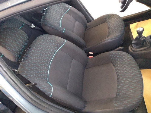 Imagen 4 de 5 de Limpieza De Tapizados E Interior De Autos.