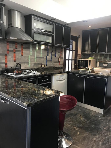 Imagen 8 de 13 de Excelente Casa Chalet - Ituzaingó Norte - 5 Ambientes - Venta - Permuta Menor Valor
