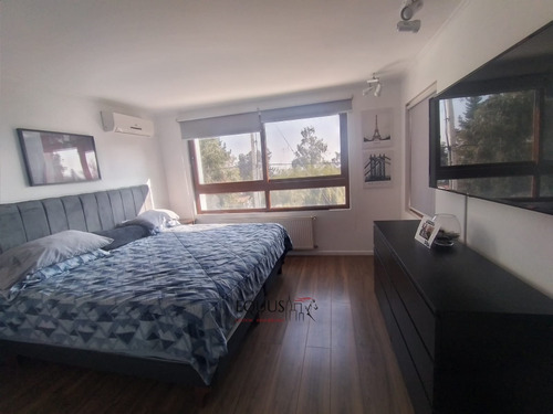 Fantástica Casa En Condominio Con Vista Despejada Cordillera