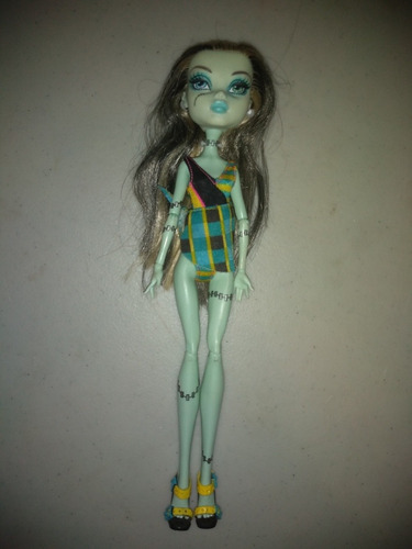 Monster High Frankie Stein Gloom Beach Usada En Buen Estado