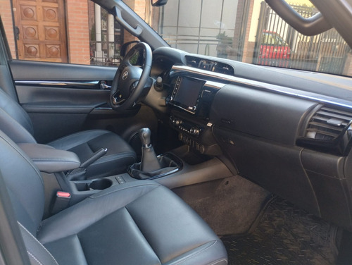 Toyota Hilux Pick-Up 2.8 Cd Srx 177cv 4x4