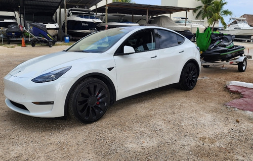 Tesla Model Y Performance 