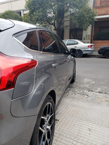 Ford Focus Titanium At 5p 2016 Gris Oscuro, Excelente Estado