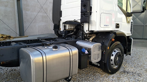 Imagen 6 de 23 de Iveco New Tector 280