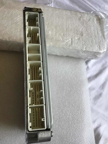 Computadora Ecu Motor Toyota Scion 2006. 89661 21450 (Usado)