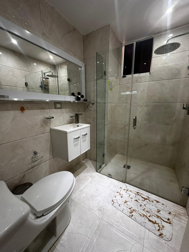 Se Vende Apto Moderno Dúplex En Loma Linda, El Hatillo Caracas