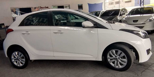 Imagem 4 de 15 de Hyundai Hb20 2018 1.0 Confort Plus Flex 5p