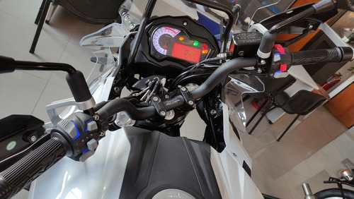 Imagen 16 de 18 de Benelli Trk 502 X