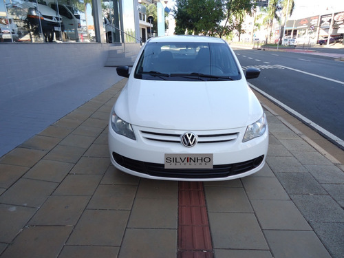 Imagem 2 de 12 de Volkswagen Gol - 2011/2012 1.6 Mi 8v Flex Manual G.v