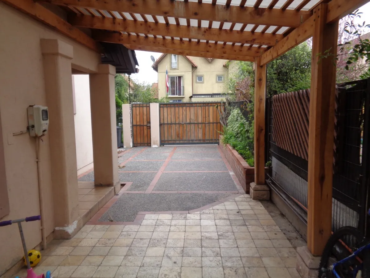Imagen 5 de 23 de Arrienda Acogedora Casa 4 Dor. 3 Baños