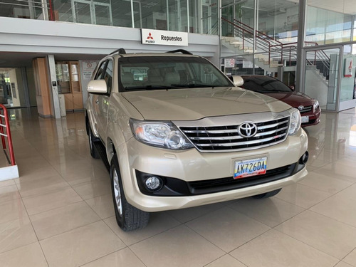 Toyota Fortunner 4x4