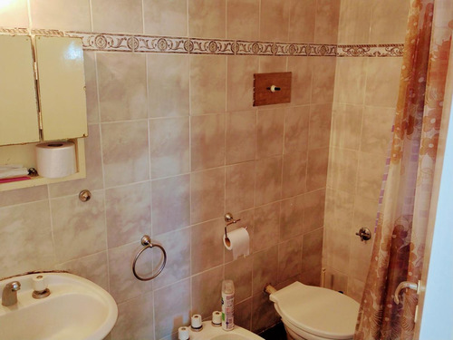 Departamento En Venta De Tres Ambientes Frente Al Mar En Mar De Ajó
