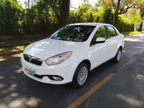 Imagem 1 de 9 de Fiat Grand Siena 1.4 Mpi Attractive 8v Flex 4p Manual