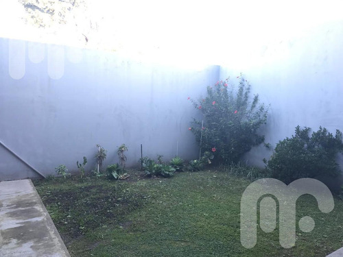 Imagen 10 de 21 de Venta Departamento - La Plata