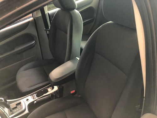 Ford Focus Sedã Flex 2.0