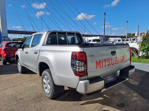 Mitsubishi L200 4x2 Diesel 2.4turbo Mt P.leasing 2024 0km
