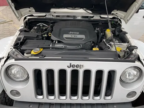 Jeep Wrangler 3.7 Unlimited Sahara 3.6 4x4 At