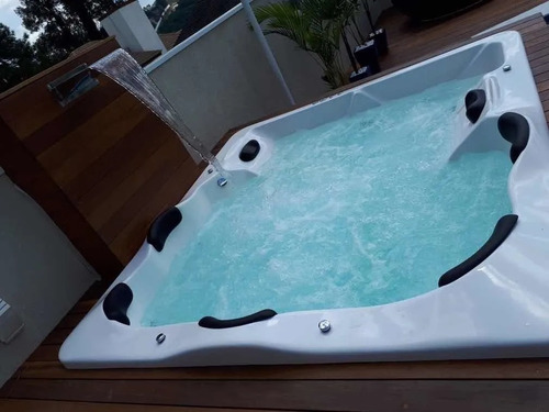 Spa Copacabana Para 7 Pessoas Com Aquecedor E Cromoterapia!