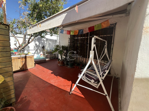 Estupenda Casa De 1 Piso Con 4 Dormitorios En Duble Almeyda