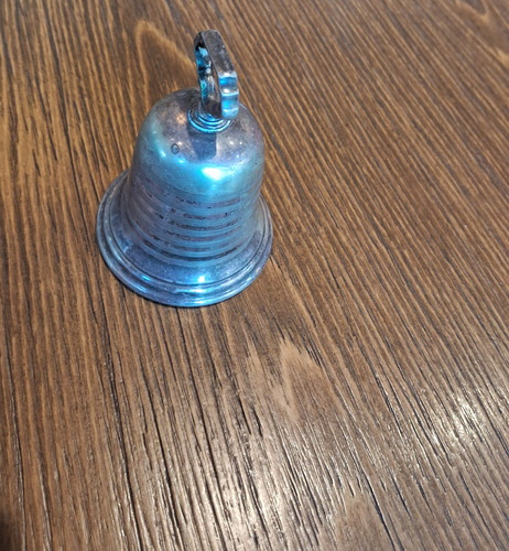 Campana Campanita Labrada Diseño Y Sonido. (Usado)