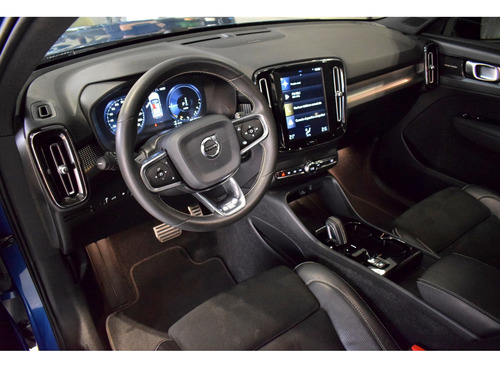 Volvo XC40 1.5 T5 RECHARGE R-DESIGN GEARTRONIC