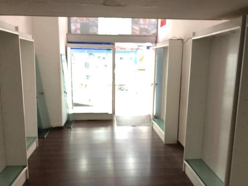 Imagen 2 de 5 de Excelente Local En Venta En Galería Jardin