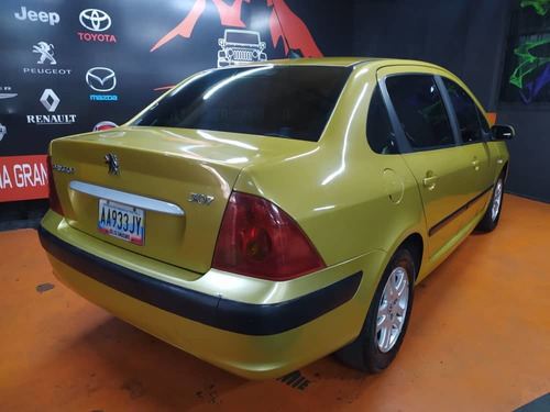 Peugeot 307 .