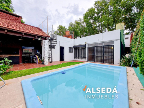 Casa En Venta Rosario Zona Sur Cochera, Jardin Y Pileta.