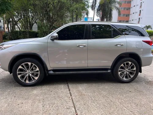 Toyota Fortuner 2.7l