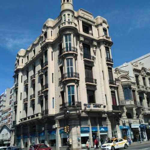 Residencia Estudiantil Femenina-