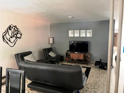 2 Casas En Primer Y Segundo Piso En El Estadio