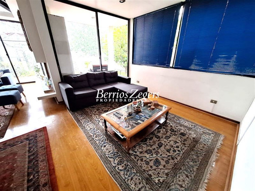 Casa En Venta 4 Dormitorios, Dominicos Antiguo Las Condes