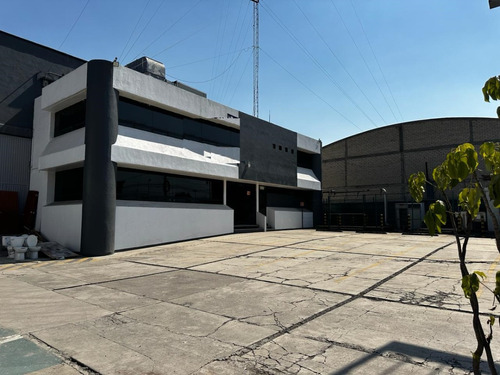 Se Renta Bodega En Naucalpan De 1344 M2 De Superficie Mas Oficinas Y Entrada Trailer En Naucalpan