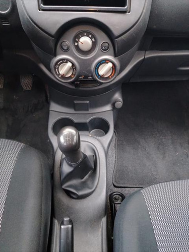 Nissan Versa 1.6 A/C Mt