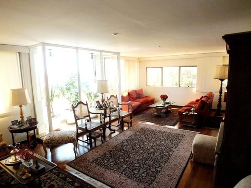 Apartamento Com 325m2 Em Andar Alto! Estuda Permuta! - 375-im62923