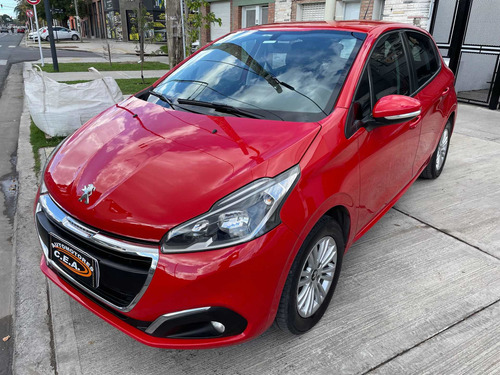 Imagen 1 de 11 de Peugeot 208 2018 1.6 Allure